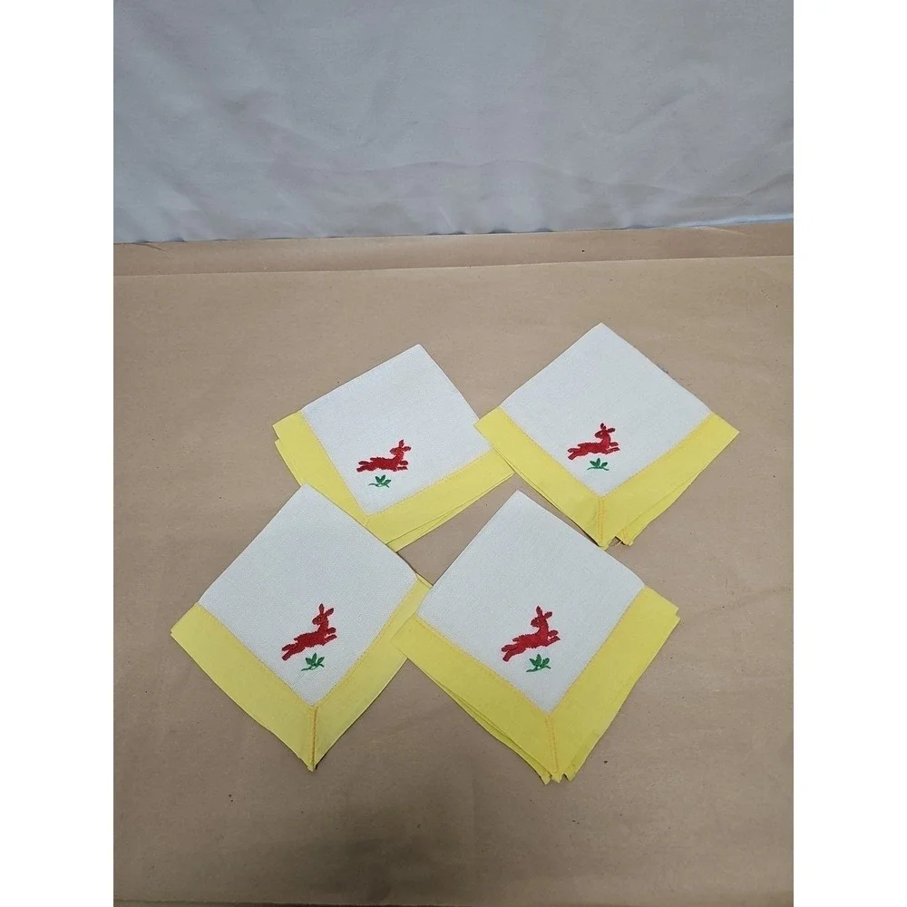 Vintage Lot of 4 Yellow Linen Napkins – Hand Embroidered Beige‎ Rabbit Design